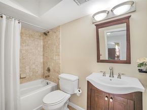 8801 Tallwood DR Unit B, Austin TX 78759