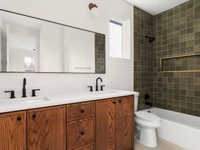 4901 Gladeview DR B, Austin TX 78745