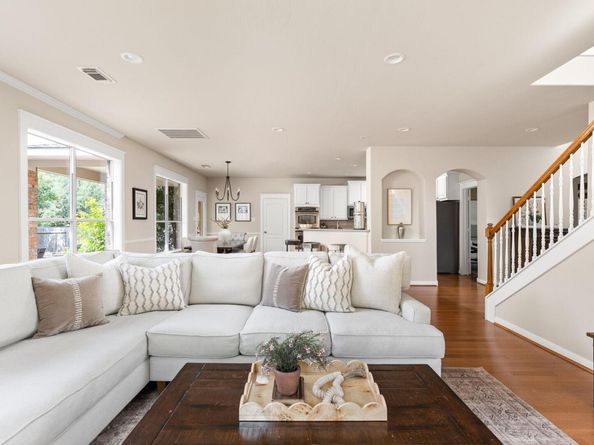 6600 Magenta LN, Austin TX 78739