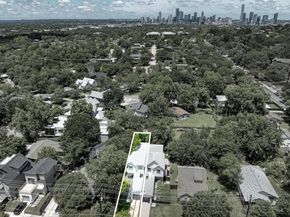 918 Cardinal LN A, Austin TX 78704