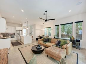 918 Cardinal LN A, Austin TX 78704