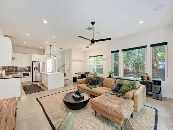918 Cardinal LN A, Austin TX 78704