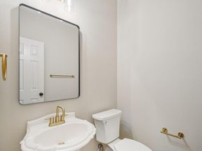 9201 Brodie LN 1002, Austin TX 78748
