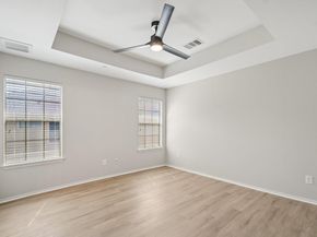 9201 Brodie LN 1002, Austin TX 78748