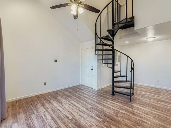 1840 Burton DR 208, Austin TX 78741