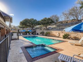 1840 Burton DR 208, Austin TX 78741