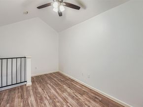 1840 Burton DR 208, Austin TX 78741