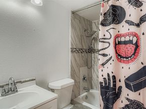 1840 Burton DR 208, Austin TX 78741