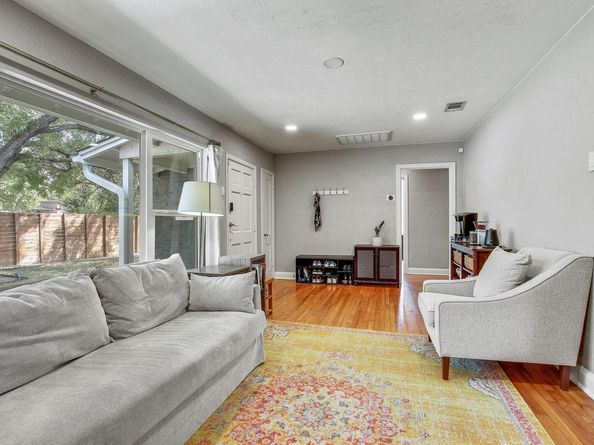4514 Highland TER, Austin TX 78731