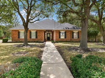 3015 Brandy LN