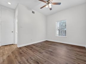 712 Graham PL 201, Austin TX 78705