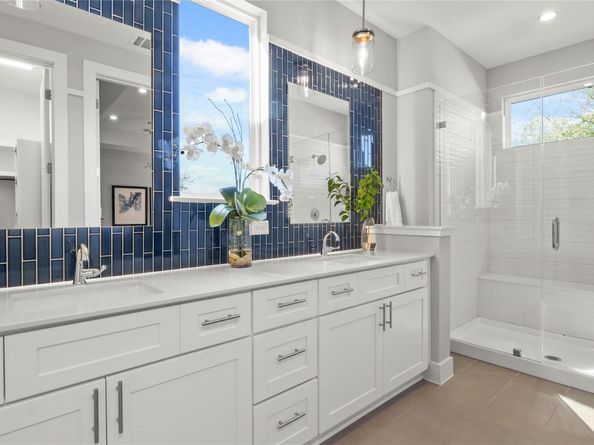 2175 Quiet Stables CIR, Cedar Park TX 78613