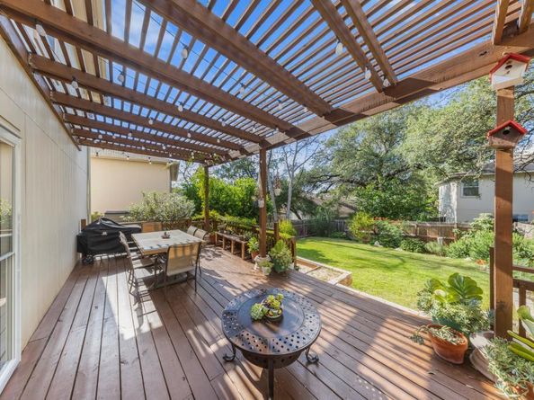 8716 Davis Oaks TRL, Austin TX 78748