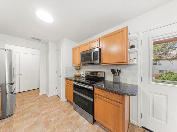 8716 Davis Oaks TRL, Austin TX 78748