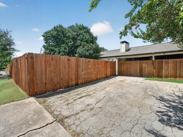 1628 Royal Hill DR, Austin TX 78741