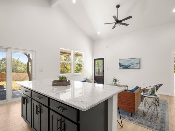 18208 Gregg Bluff RD, Jonestown TX 78645