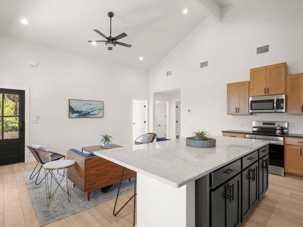 18208 Gregg Bluff RD, Jonestown TX 78645