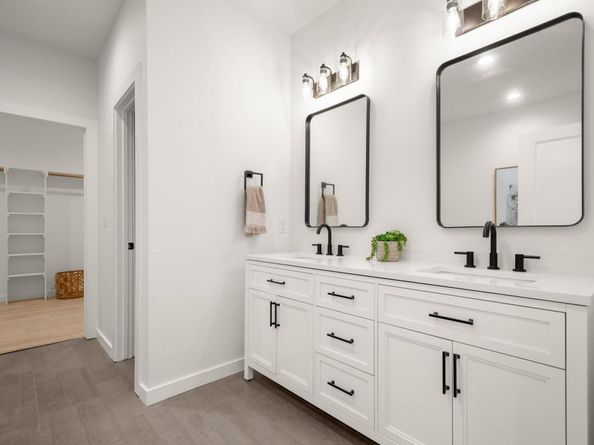 18208 Gregg Bluff RD, Jonestown TX 78645