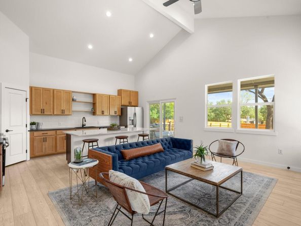 18208 Gregg Bluff RD, Jonestown TX 78645