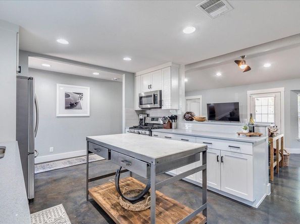 805 Nile ST, Austin TX 78702