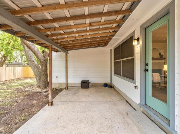 10719 Watchful Fox DR, Austin TX 78748