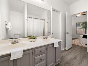 10719 Watchful Fox DR, Austin TX 78748
