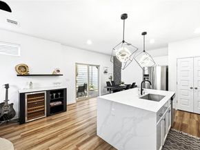 8009 Mellencamp DR 212, Austin TX 78744
