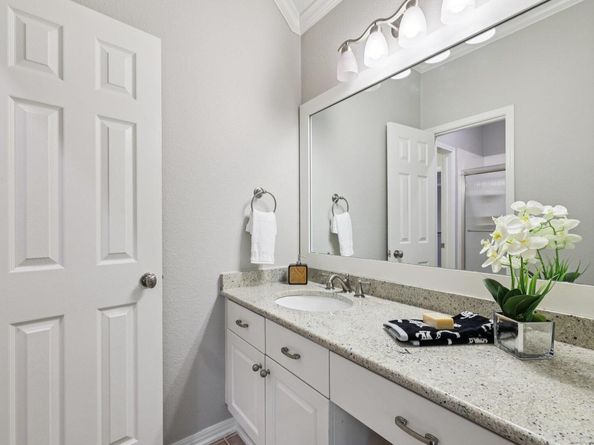 10113 Cassandra DR, Austin TX 78717