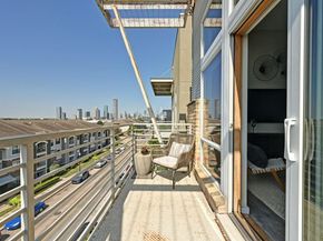 2124 E 6th ST 420, Austin TX 78702