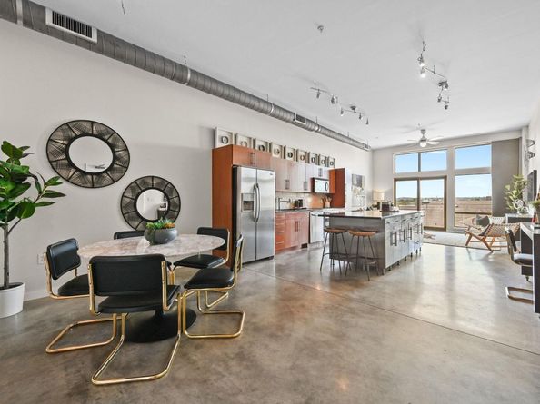 2124 E 6th ST 420, Austin TX 78702