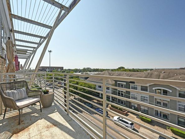 2124 E 6th ST 420, Austin TX 78702