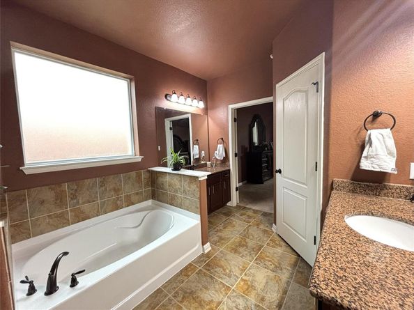 705 S Frontier LN, Cedar Park TX 78613