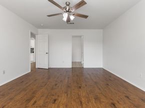 406 Golden Gate DR, Leander TX 78641