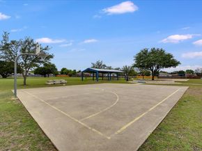 406 Golden Gate DR, Leander TX 78641