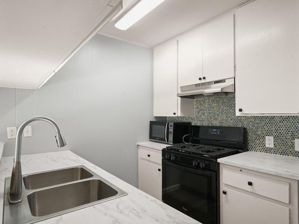 838 N Meadows DR, Austin TX 78758