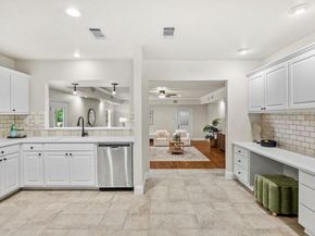 924 E 52nd ST A, Austin TX 78751