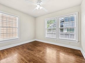 924 E 52nd ST A, Austin TX 78751