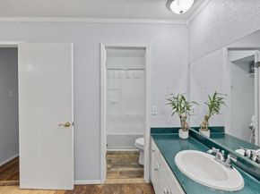 2715 Harleyhill DR, Austin TX 78745