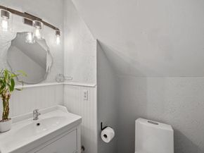 2715 Harleyhill DR, Austin TX 78745