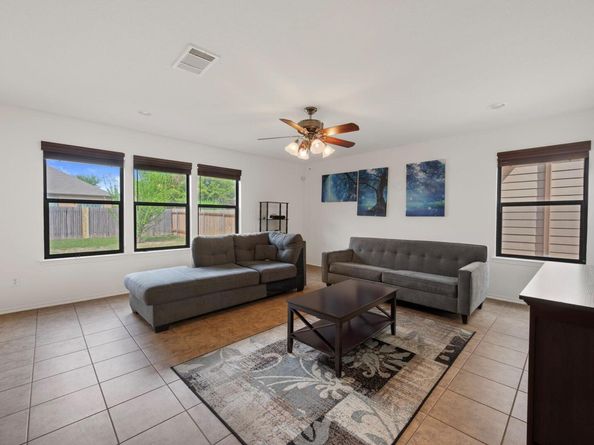 912 Bethel WAY, Pflugerville TX 78660