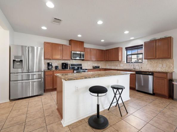 912 Bethel WAY, Pflugerville TX 78660