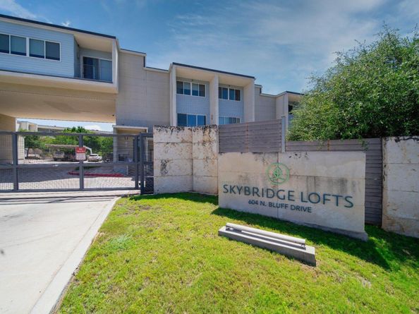 604 N Bluff DR 247, Austin TX 78745