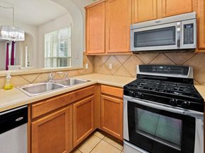 16100 S Great Oaks DR 1302, Round Rock TX 78681