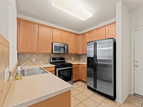 16100 S Great Oaks DR 1302, Round Rock TX 78681