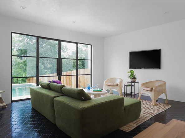 1103 Gaston Ave, Austin TX 78703