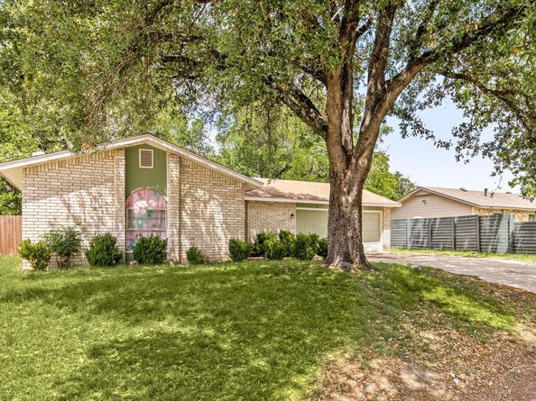 2412 E Stassney LN, Austin TX 78744