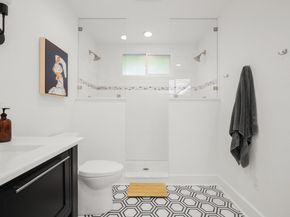 2010 Alegria RD, Austin TX 78757
