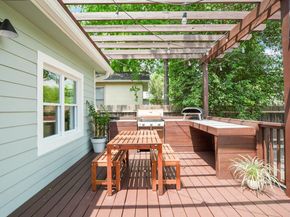 2010 Alegria RD, Austin TX 78757