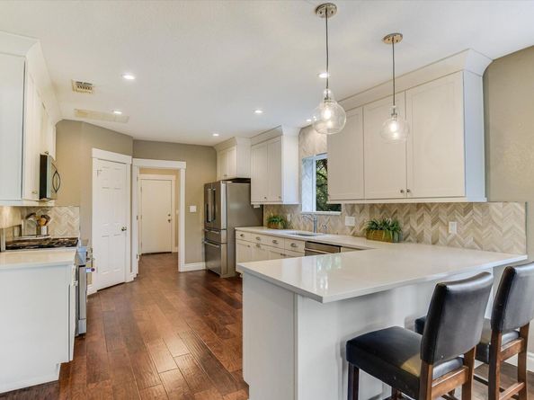 5400 Rain Creek Pkwy, Austin TX 78759