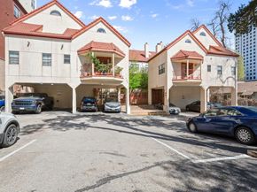 706 W 22nd ST 206, Austin TX 78705